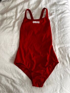 Arena Women’s Classic Red One-Piece Swimsuit